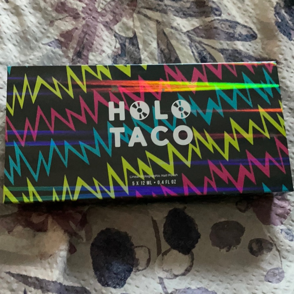 Holo taco box